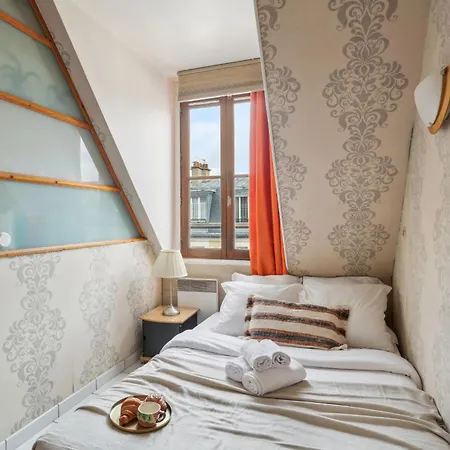 Eiffel Tower & Invalides - Cityapartmentstay * Parigi