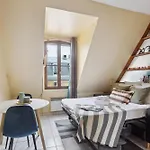Eiffel Tower & Invalides - Cityapartmentstay